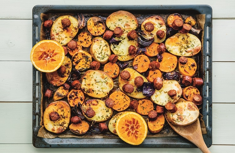 Latbakad potatis med chorizo och apelsin